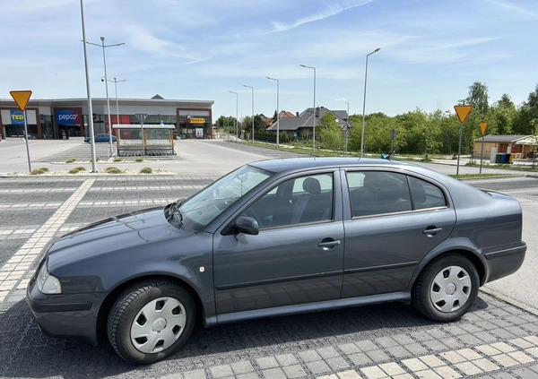 Skoda Octavia cena 11500 przebieg: 201600, rok produkcji 2006 z Opoczno małe 106